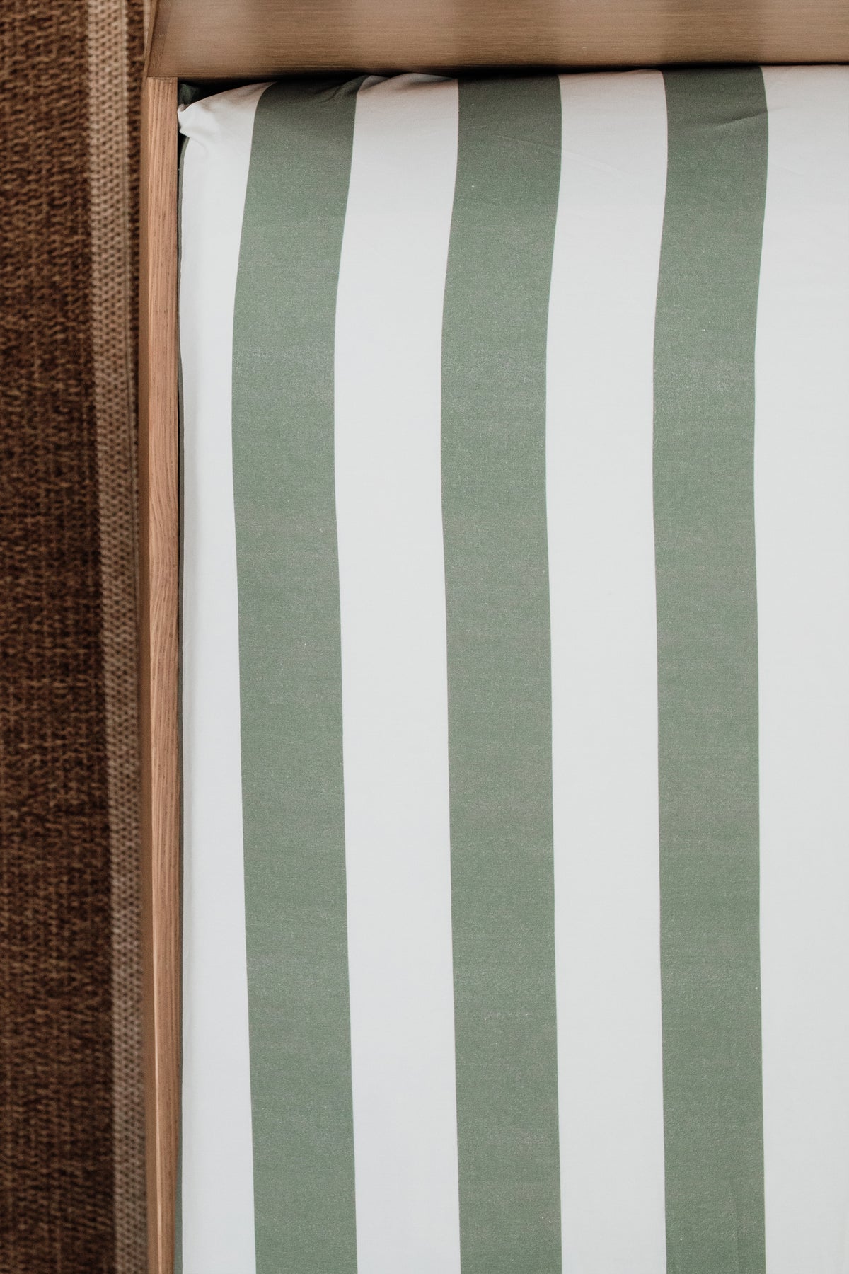 Thick Stripe 100% Cotton Fitted Sheet