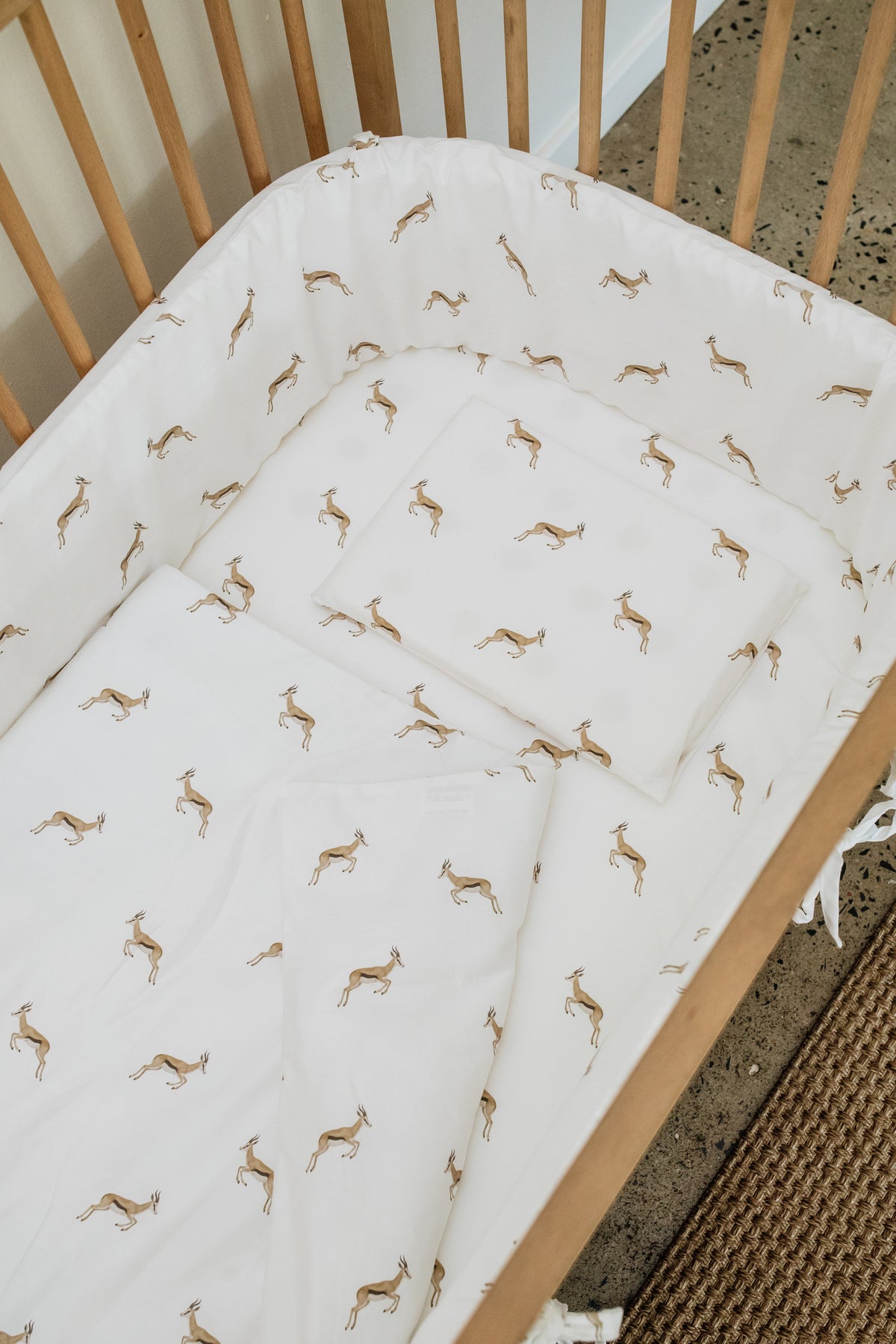 Watercolour Springbok 100% Cotton Cot Fitted Sheet