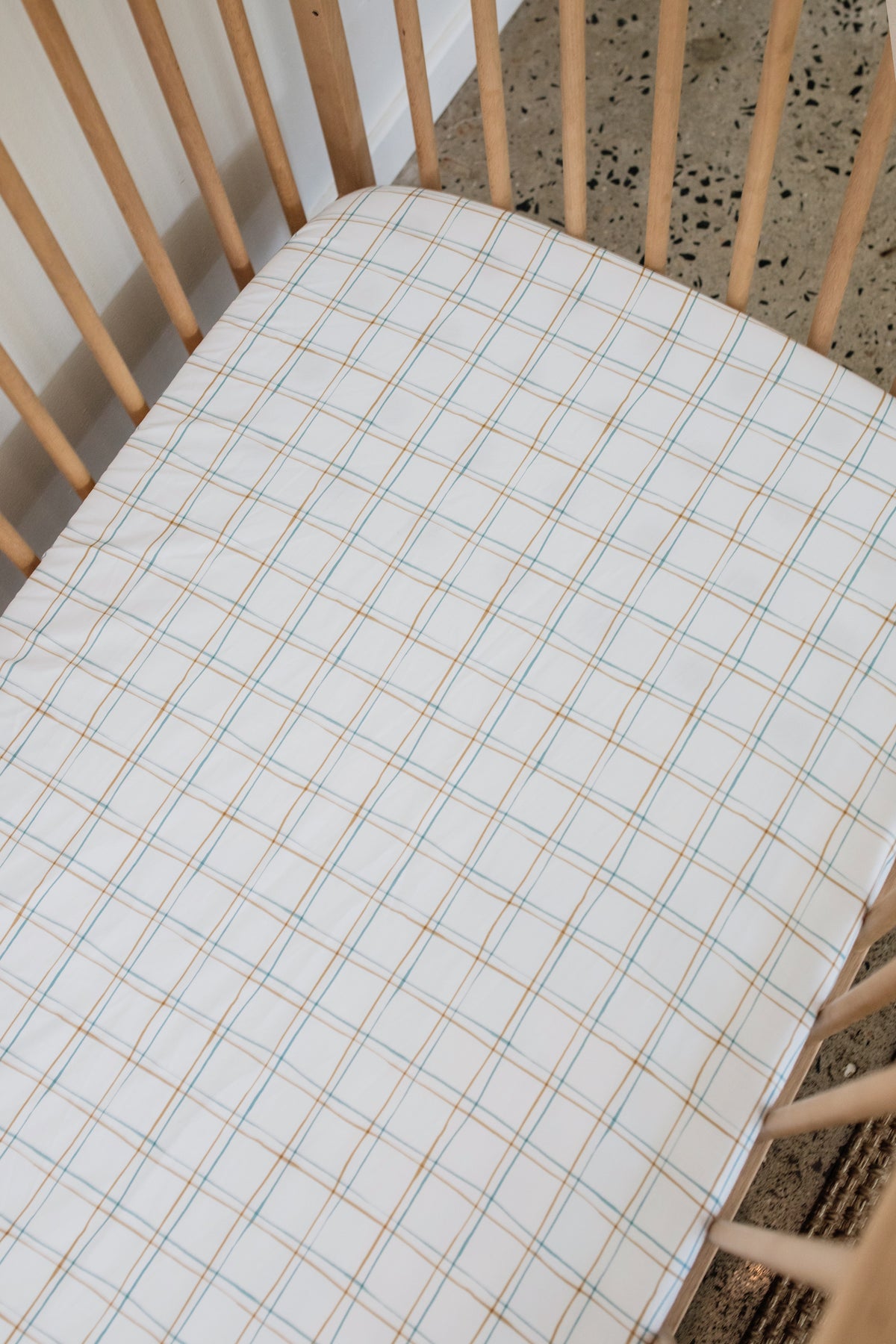 Squiggle Line 100% Cotton Cot Fitted Sheet