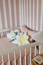 Pink Scalloped Wallpaper