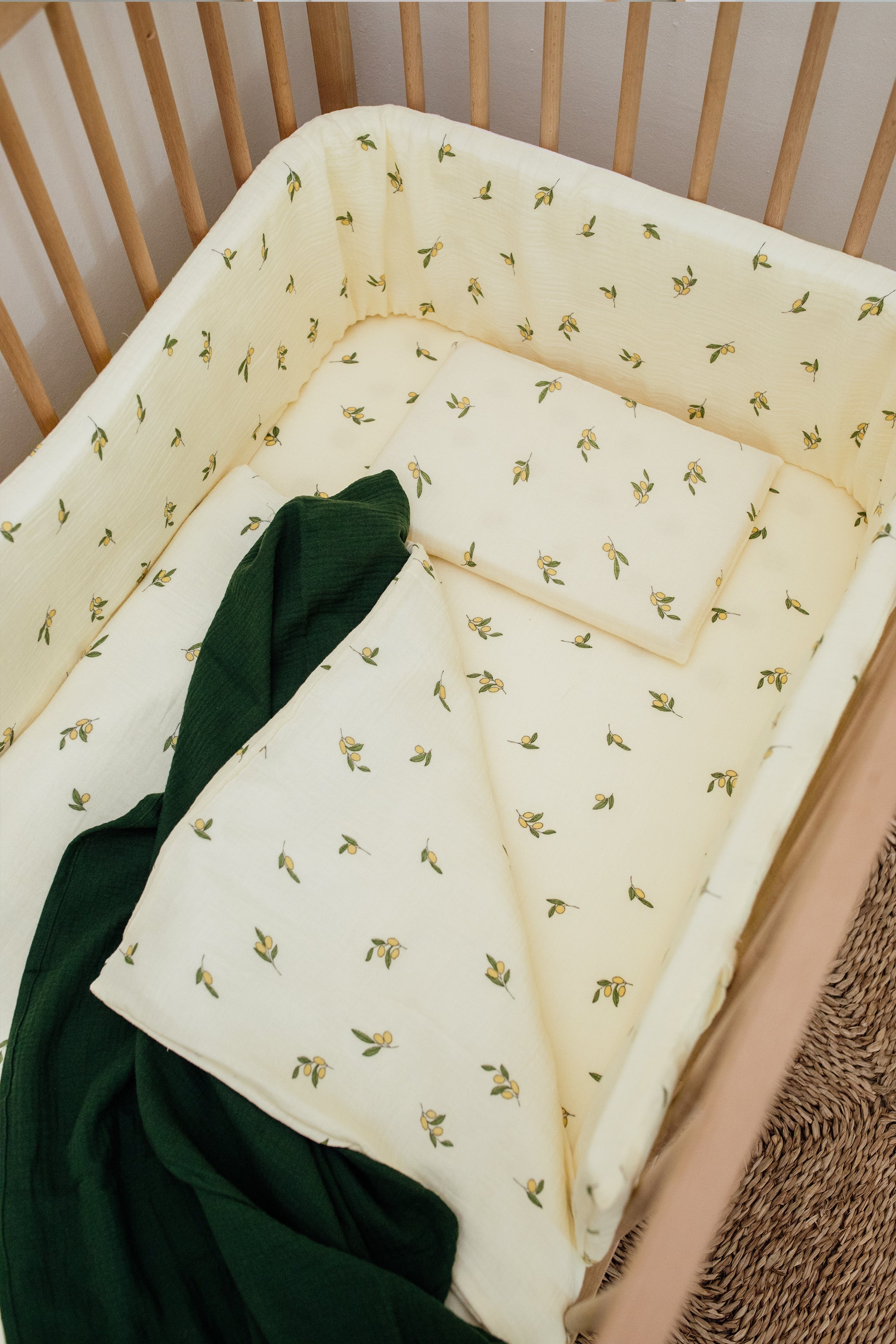 Lemon Muslin Cot Bumper Cover