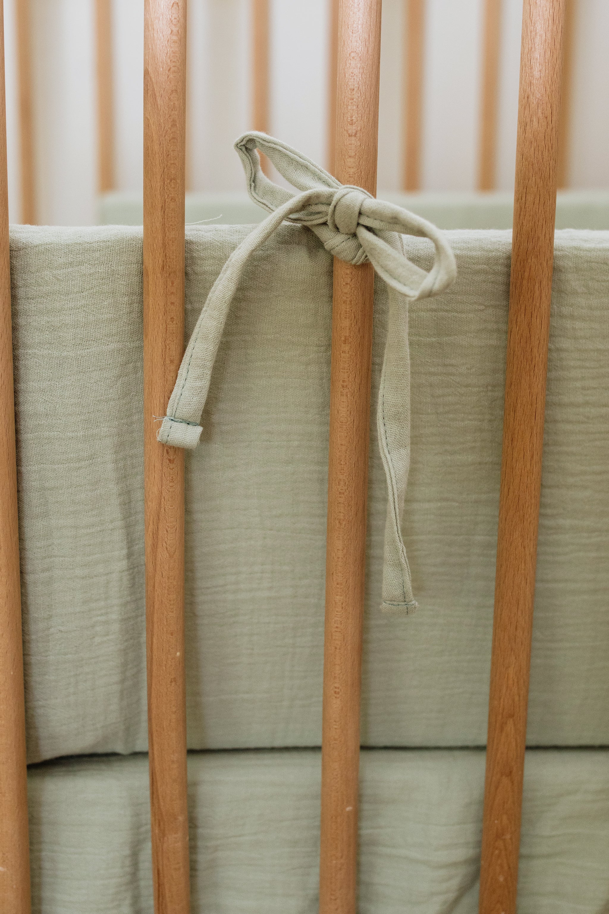 Soft Sage Muslin Cot Bumper Cover