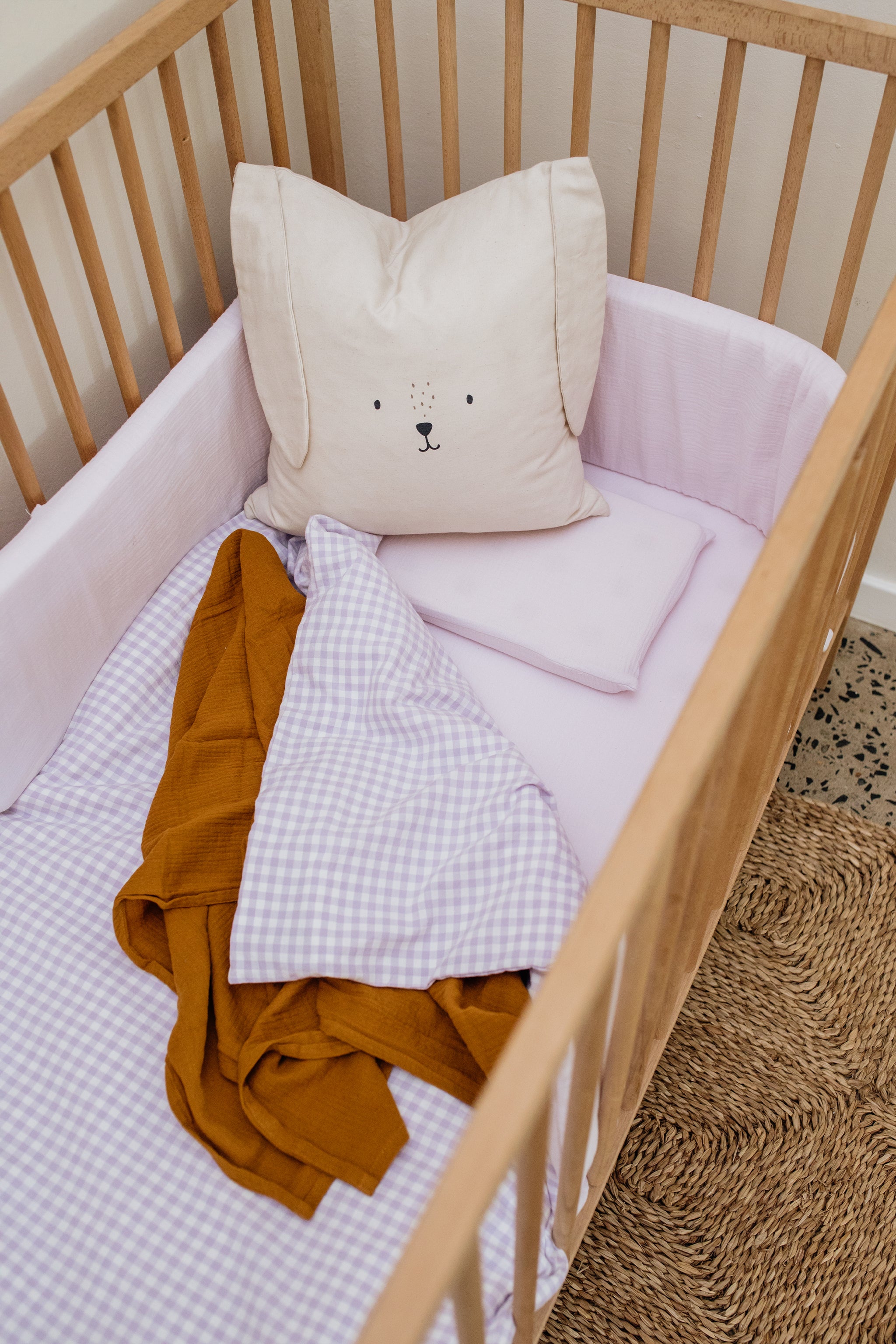 Lilac Muslin Cot Bumper Cover