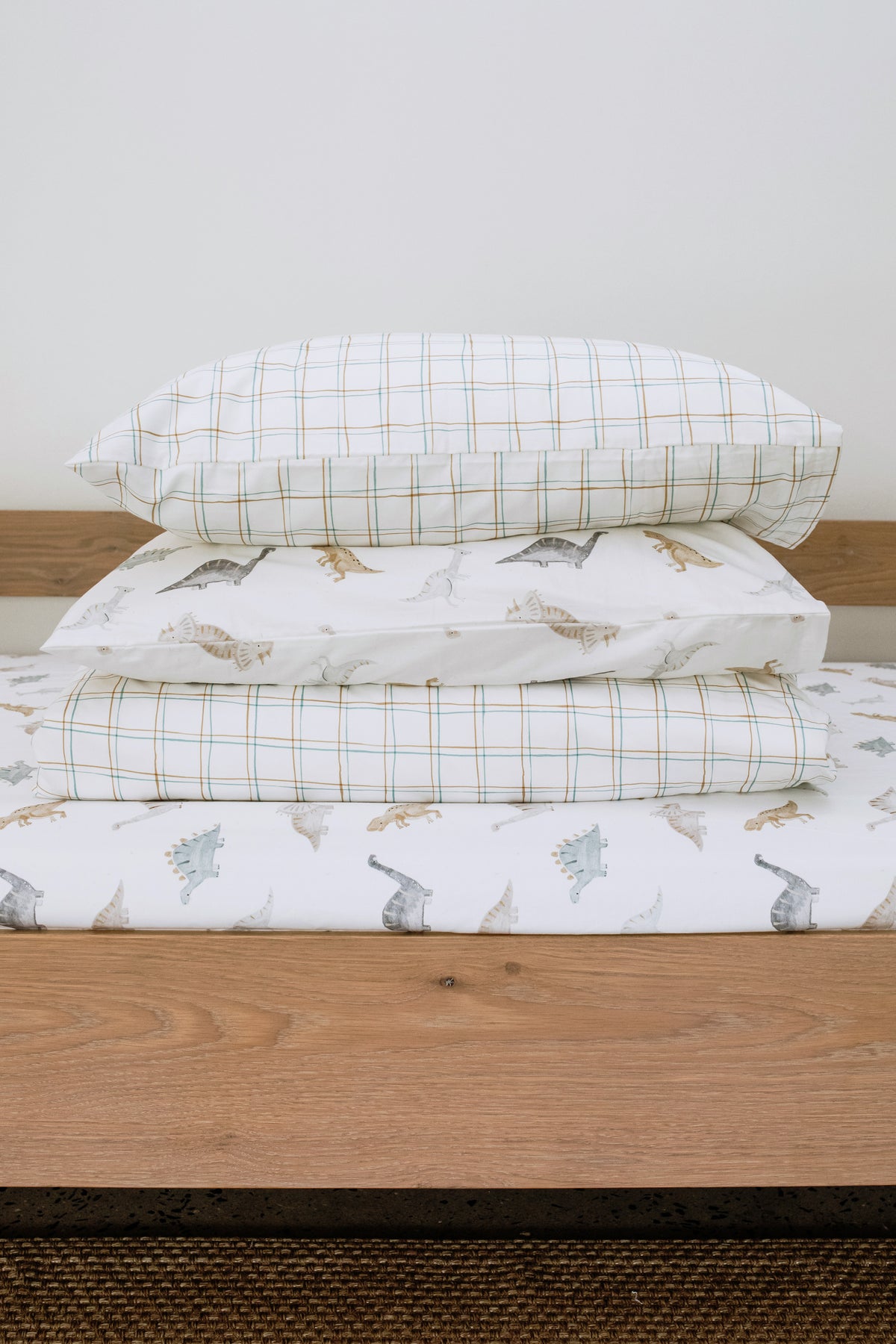 Squiggle Line 100% Cotton Pillowcase