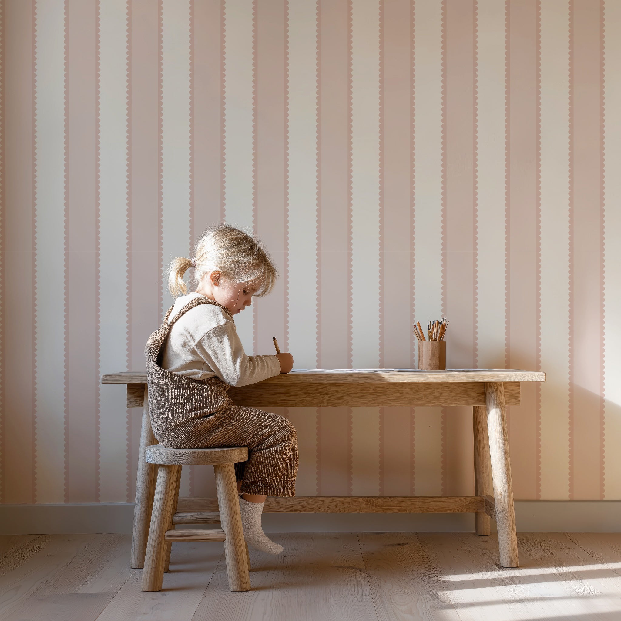 Pink Scalloped Wallpaper