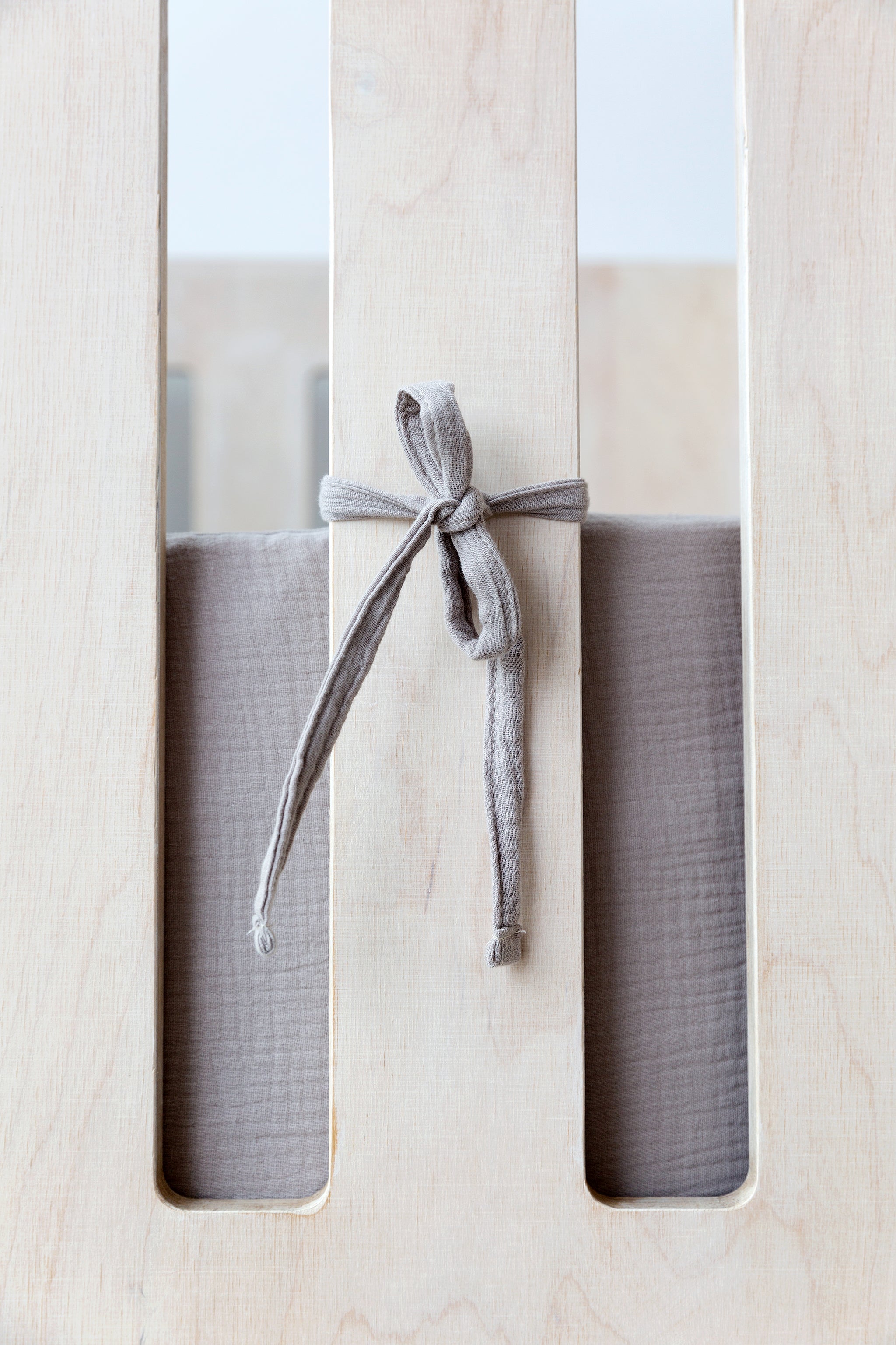 Grey Muslin Cot Bumper Cover