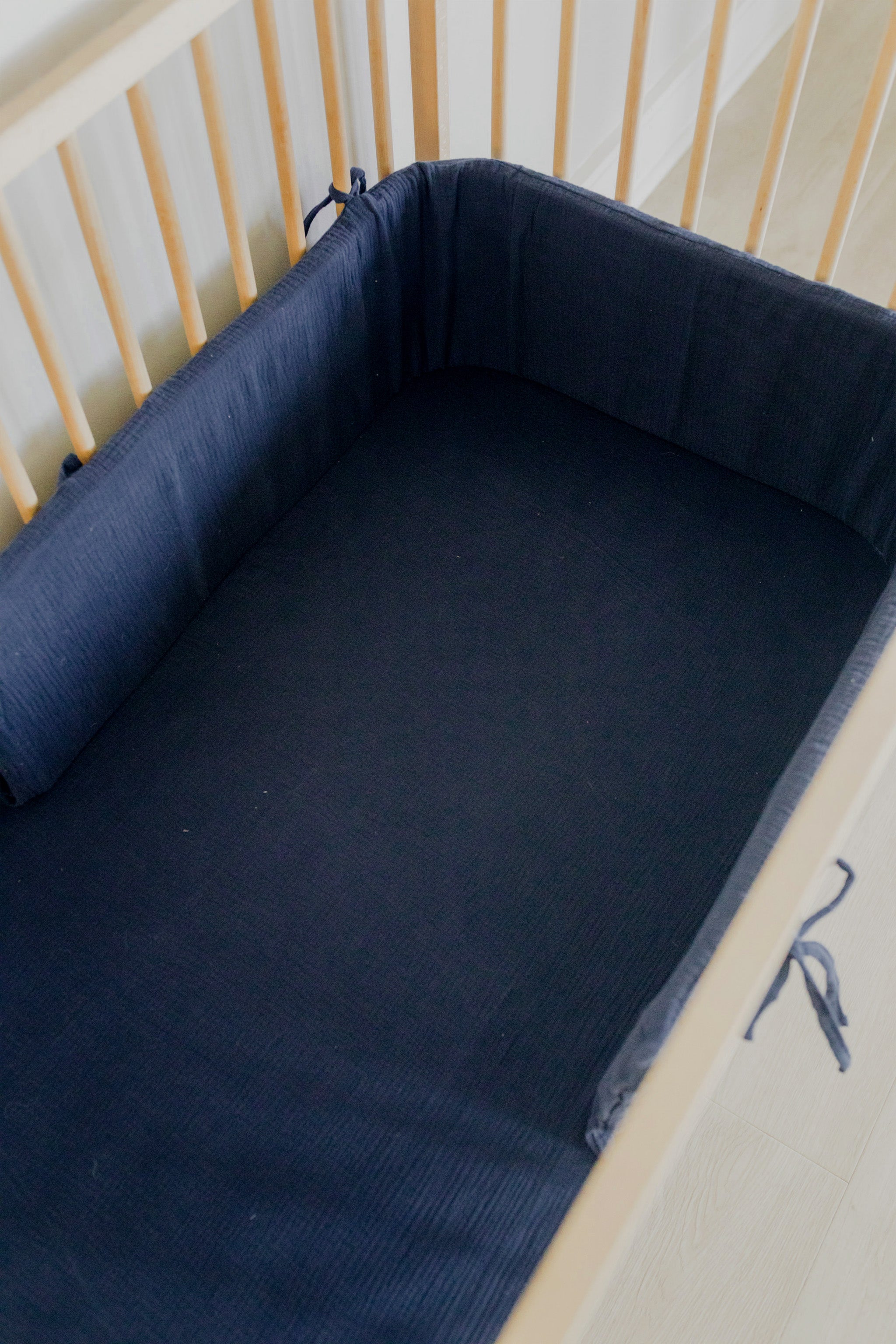 Navy Muslin Cot Bumper Cover