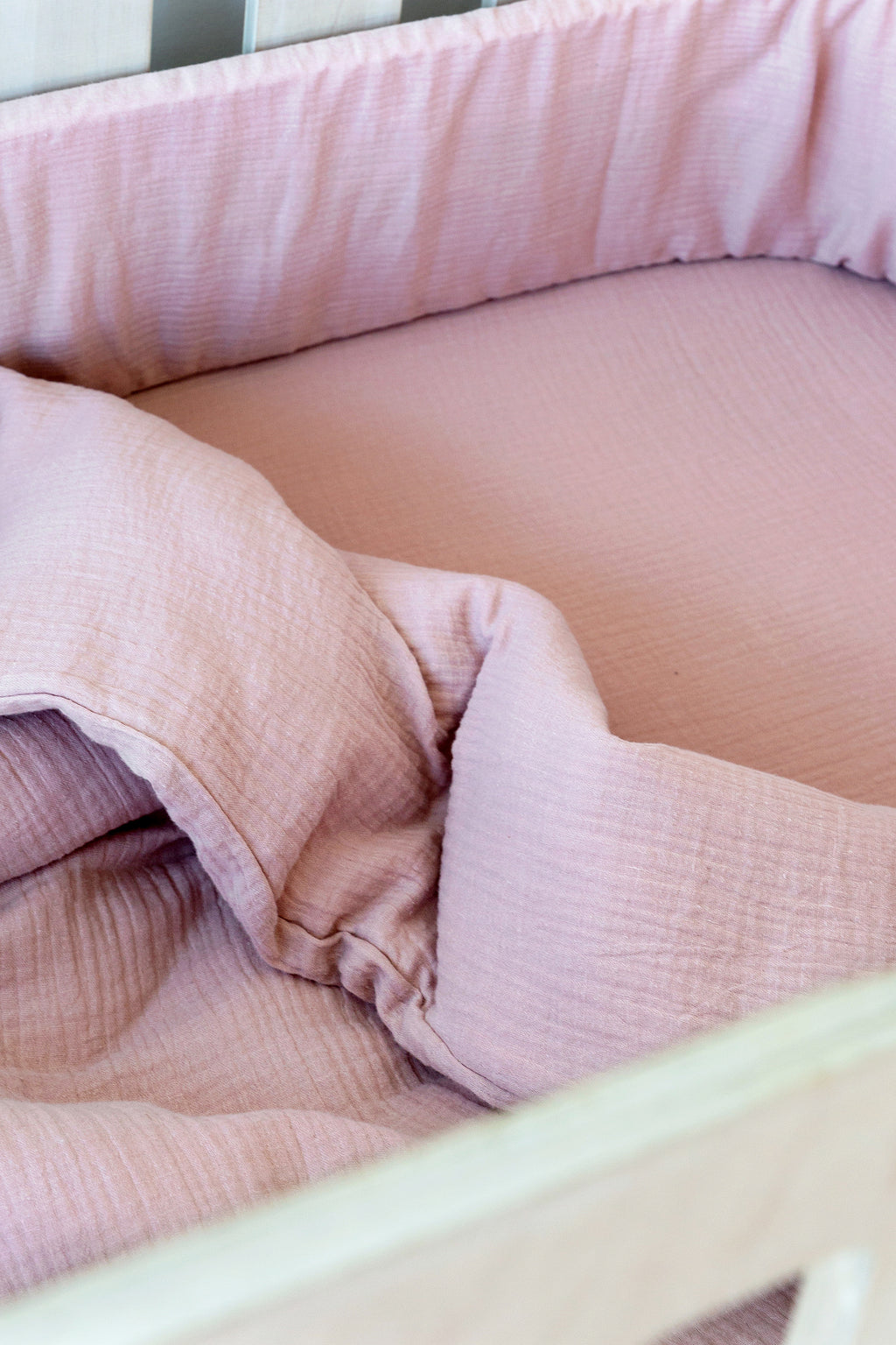 Dusty Pink Muslin Cot Bumper Cover