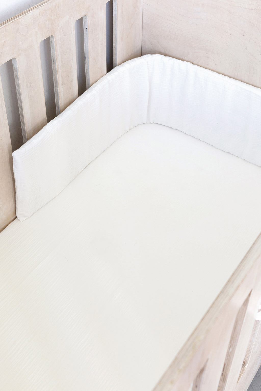 White Muslin European Size Cot Fitted Sheet